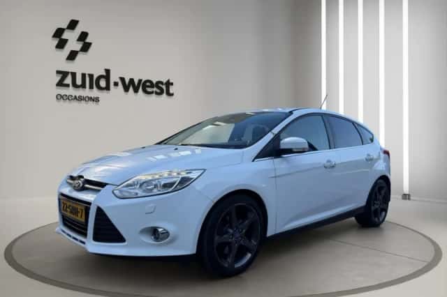 Ford Focus (2011) thumbnail 3