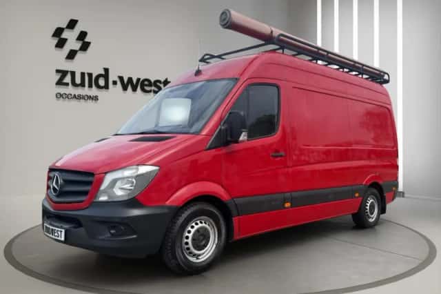 Mercedes-Benz Sprinter (2016) thumbnail 3