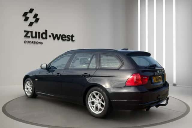 BMW 3-Serie (2010) thumbnail 4
