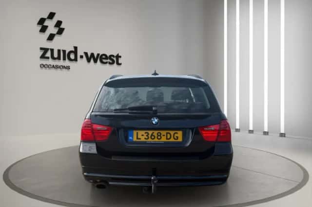BMW 3-Serie (2010) thumbnail 5