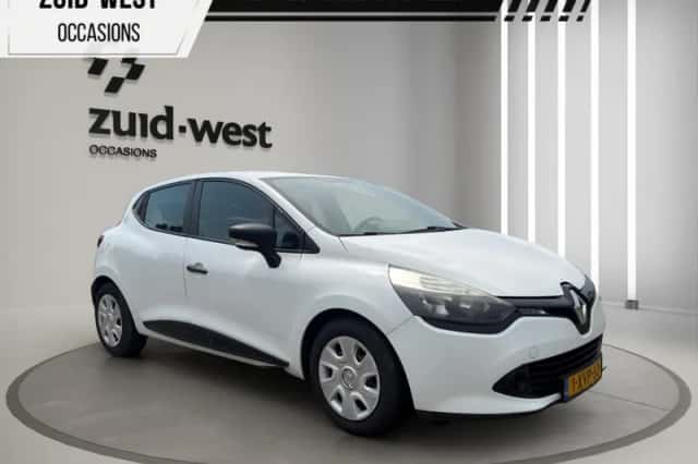 Renault Clio (2014) thumbnail 1