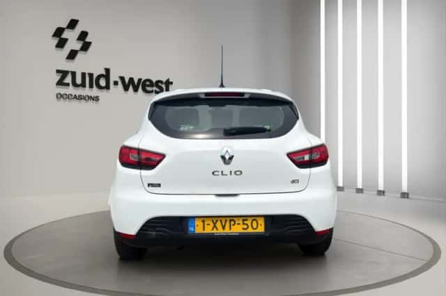 Renault Clio (2014) thumbnail 5