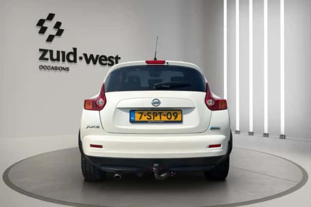 Nissan Juke (2013) thumbnail 4