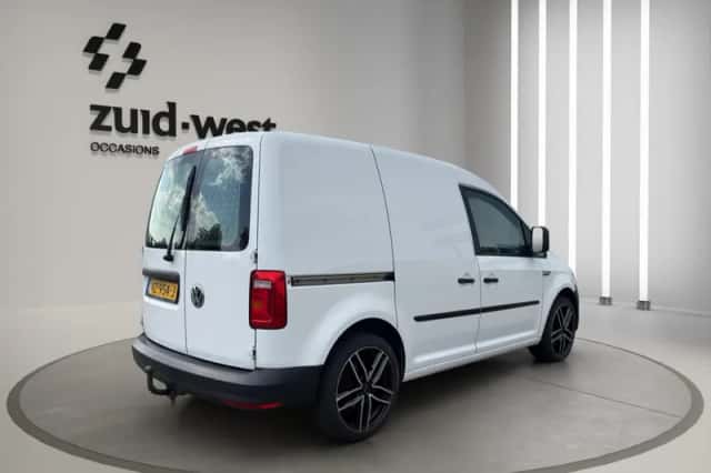 Volkswagen Caddy (2016) thumbnail 5