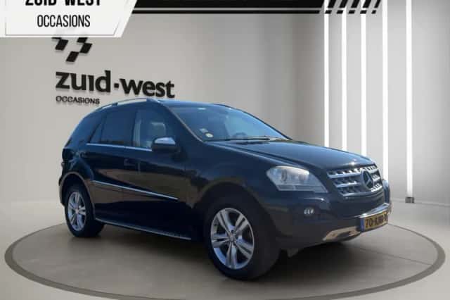 Mercedes-Benz ML-Klasse (2010) thumbnail 1