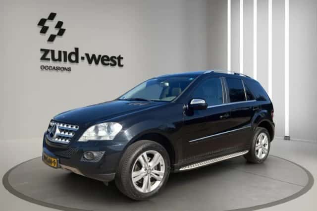Mercedes-Benz ML-Klasse (2010) thumbnail 3