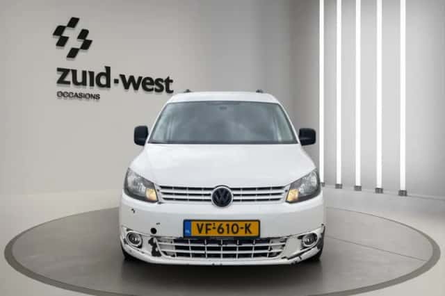 Volkswagen Caddy (2013) thumbnail 2
