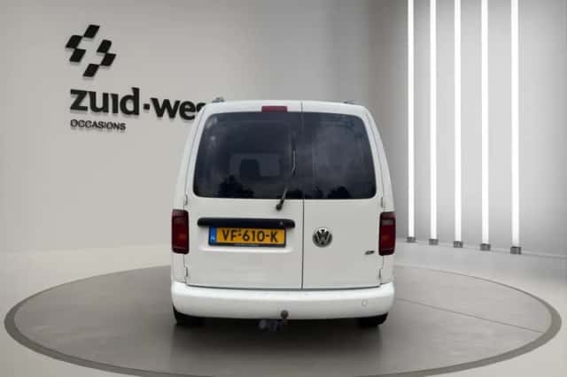 Volkswagen Caddy (2013) thumbnail 4