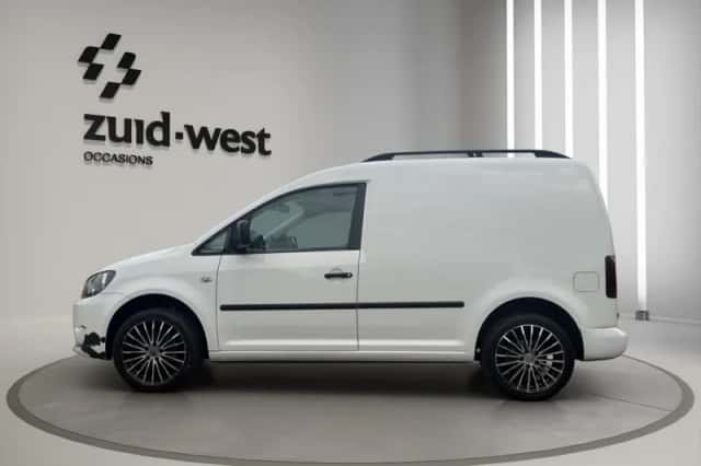 Volkswagen Caddy (2013) thumbnail 5