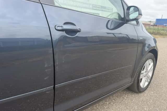 Volkswagen Golf (2013) thumbnail 4