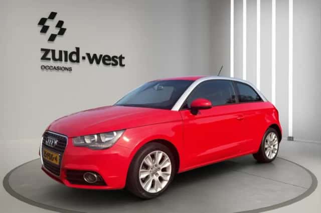 Audi A1 (2011) thumbnail 3