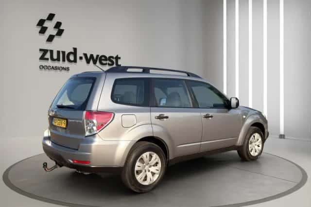 Subaru Forester (2008) thumbnail 5