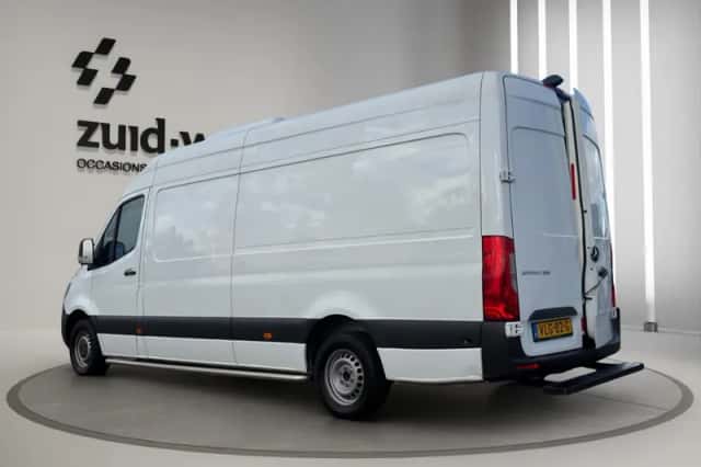 Mercedes-Benz Sprinter (2021) thumbnail 6