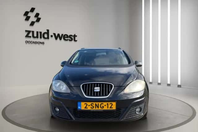 SEAT Altea XL (2013) thumbnail 2