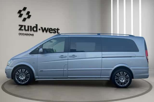 Mercedes-Benz Viano (2012) thumbnail 4