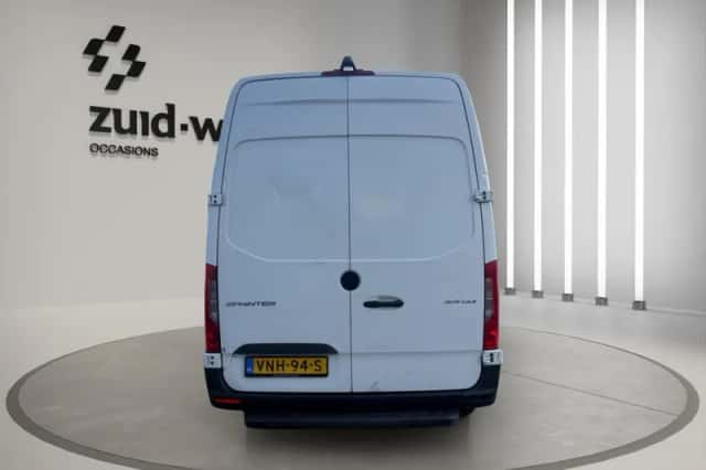 Mercedes-Benz Sprinter (2021) thumbnail 6