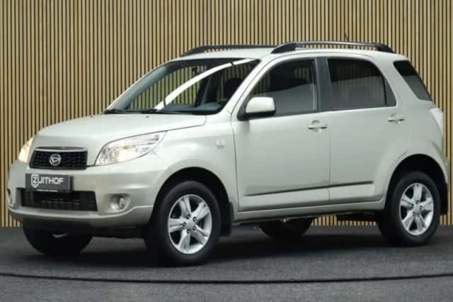 Daihatsu Terios (2011) thumbnail 1