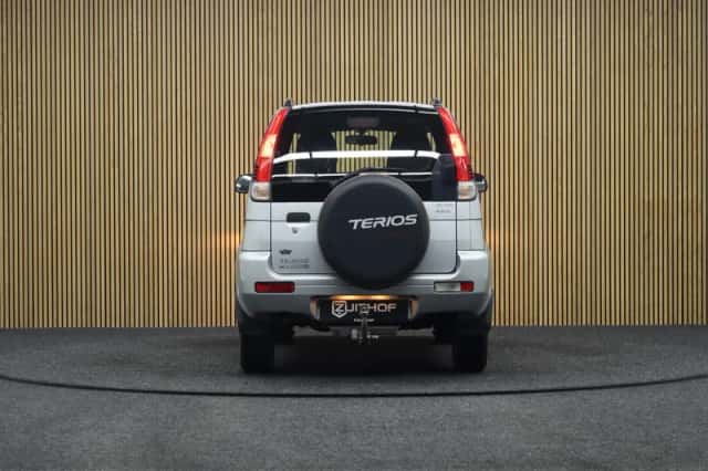 Daihatsu Terios (2004) thumbnail 5