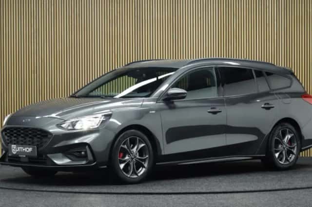 Ford Focus (2021) thumbnail 1