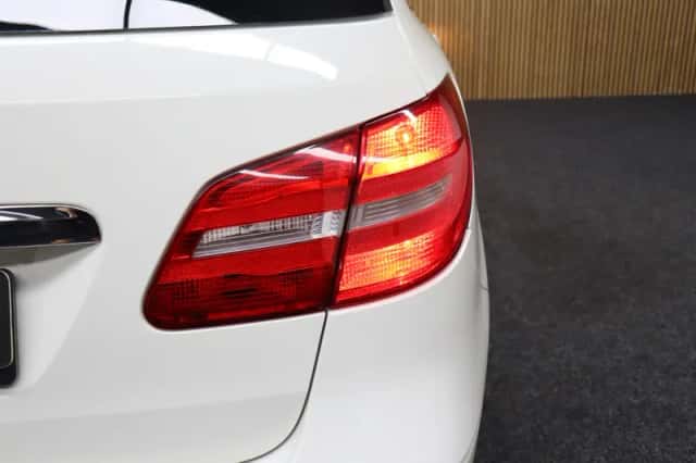 Mercedes-Benz B-Klasse (2012) thumbnail 6