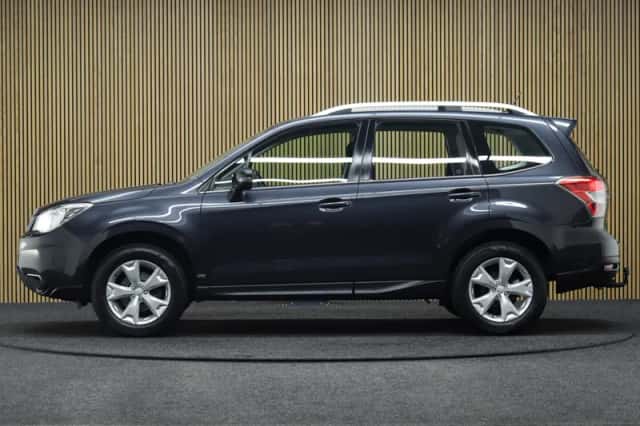 Subaru Forester (2014) thumbnail 3