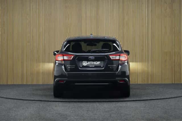 Subaru Impreza (2017) thumbnail 5