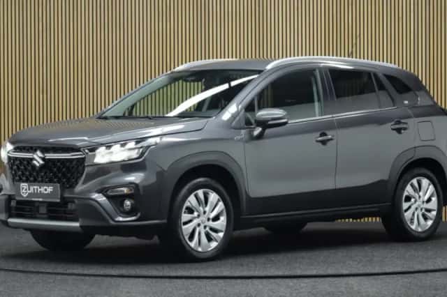 Suzuki S-Cross (2022) thumbnail 1