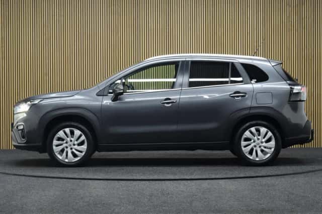 Suzuki S-Cross (2022) thumbnail 3