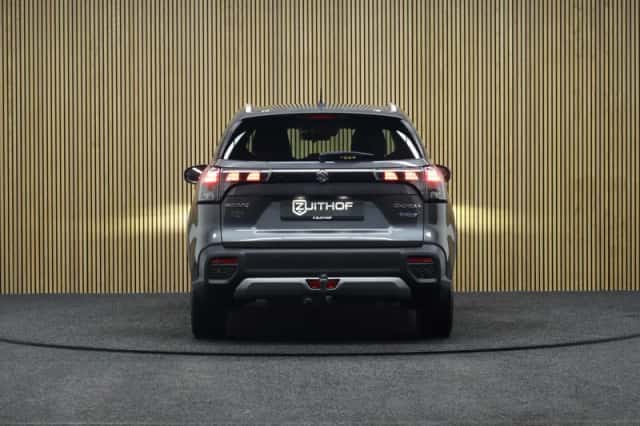 Suzuki S-Cross (2022) thumbnail 5