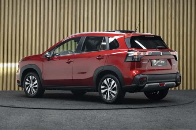 Suzuki S-Cross (2026) thumbnail 4