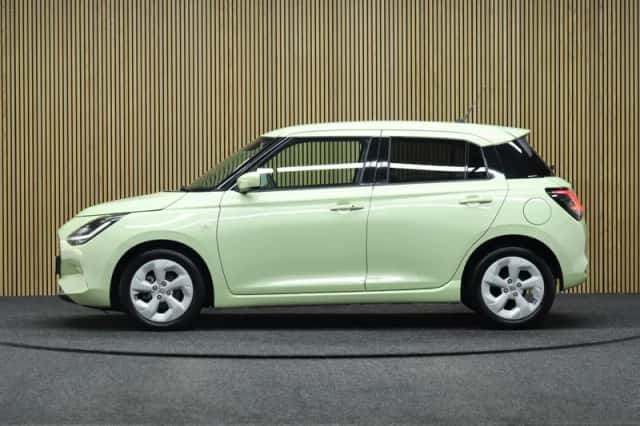 Suzuki Swift (2025) thumbnail 3