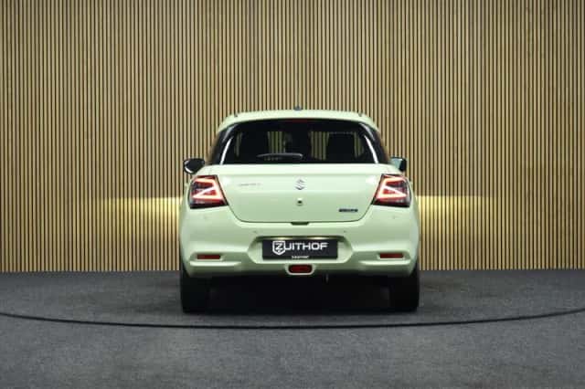 Suzuki Swift (2025) thumbnail 5