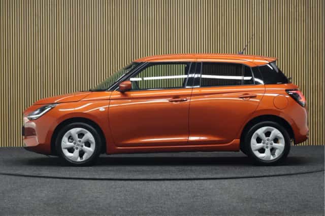 Suzuki Swift (2025) thumbnail 2
