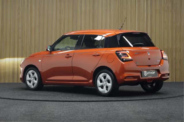 Suzuki Swift (2025) thumbnail 3