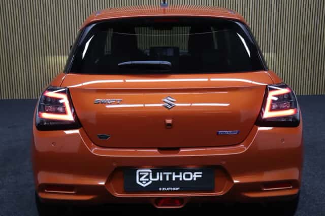 Suzuki Swift (2025) thumbnail 5
