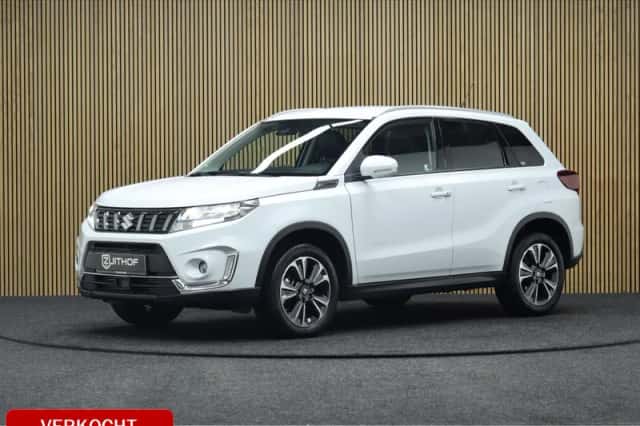Suzuki Vitara (2022) thumbnail 1