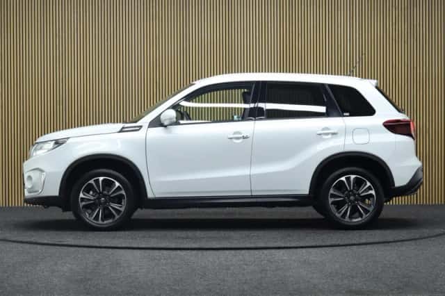 Suzuki Vitara (2022) thumbnail 2