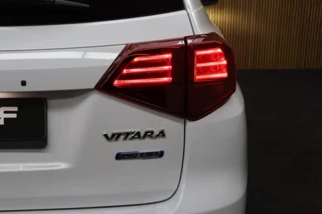 Suzuki Vitara (2022) thumbnail 6