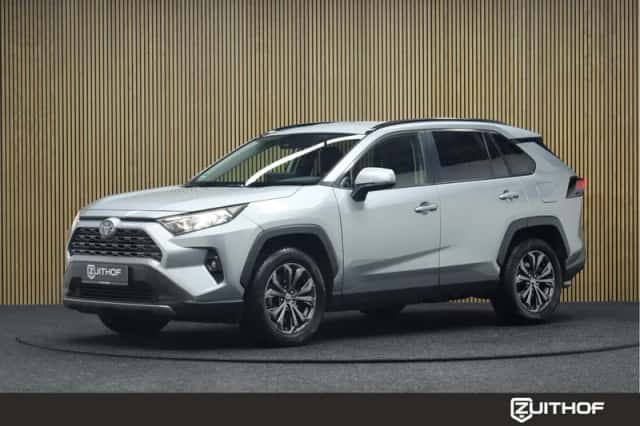 Toyota RAV4 (2023) thumbnail 1