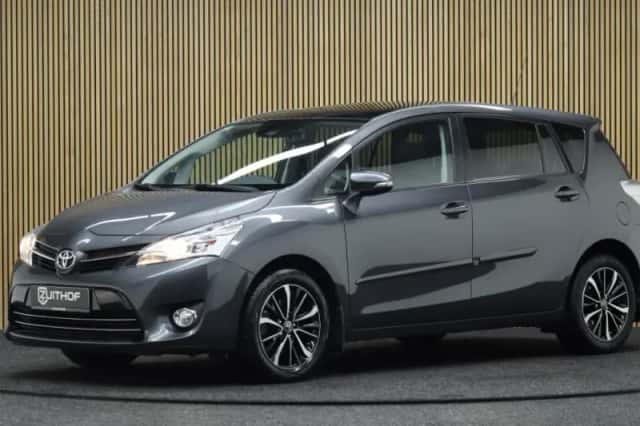 Toyota Verso (2017) thumbnail 1