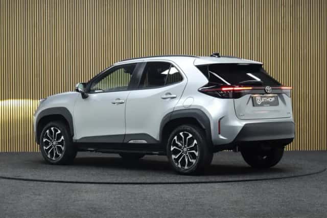 Toyota Yaris Cross (2025) thumbnail 3
