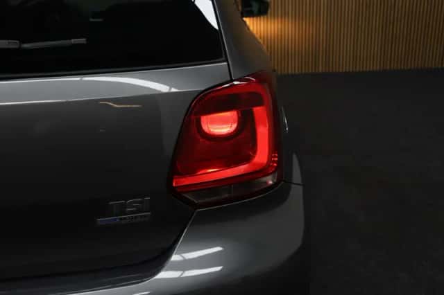 Volkswagen Polo (2014) thumbnail 6