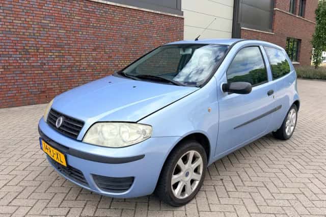 Fiat Punto (2005) thumbnail 1