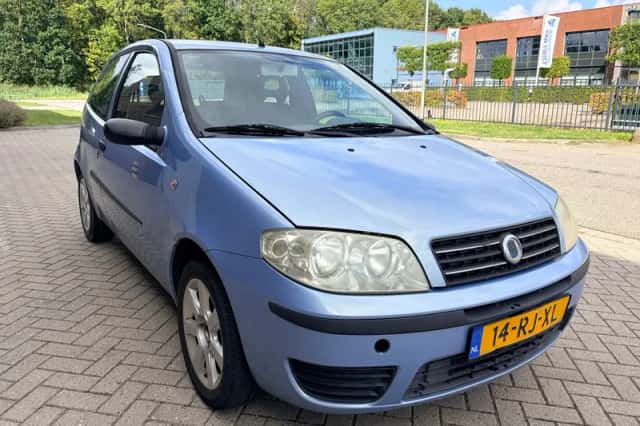 Fiat Punto (2005) thumbnail 3