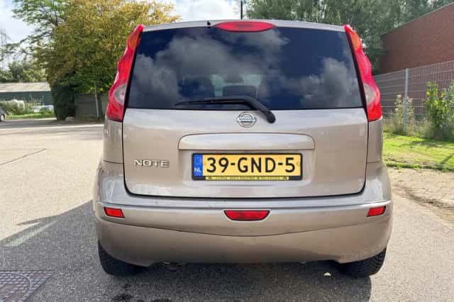 Nissan Note (2008) thumbnail 5