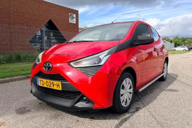 Toyota Aygo (2018) thumbnail 1