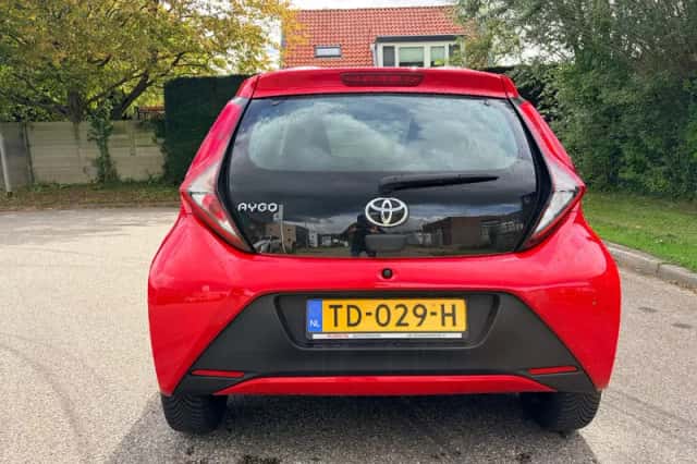 Toyota Aygo (2018) thumbnail 5