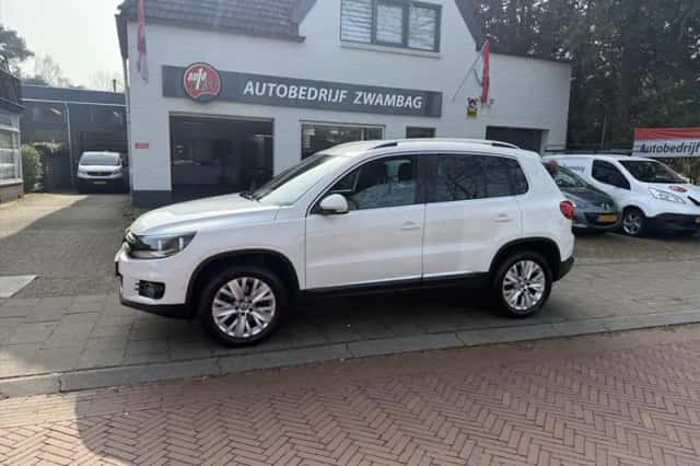 Volkswagen Tiguan (2013) thumbnail 1