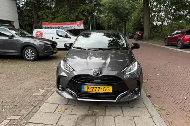 Mazda 2 Hybrid (2022) thumbnail 4