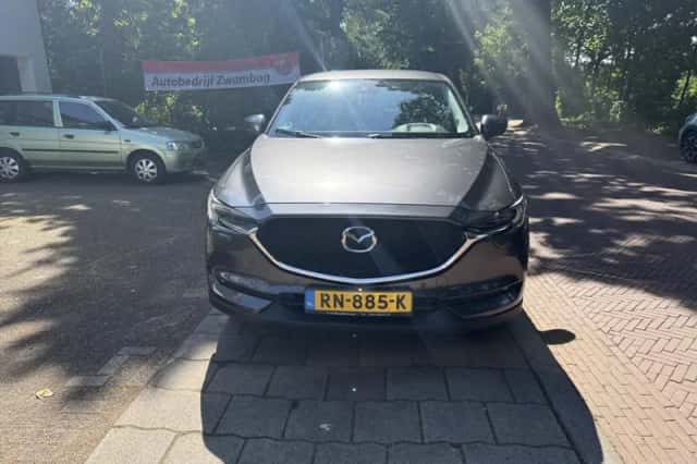 Mazda CX-5 (2017) thumbnail 4